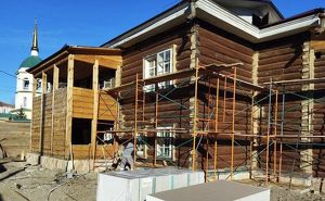 Внешнюю отделку для Театра Пилигримов в Иркутске изготавливают по лекалам 19 века